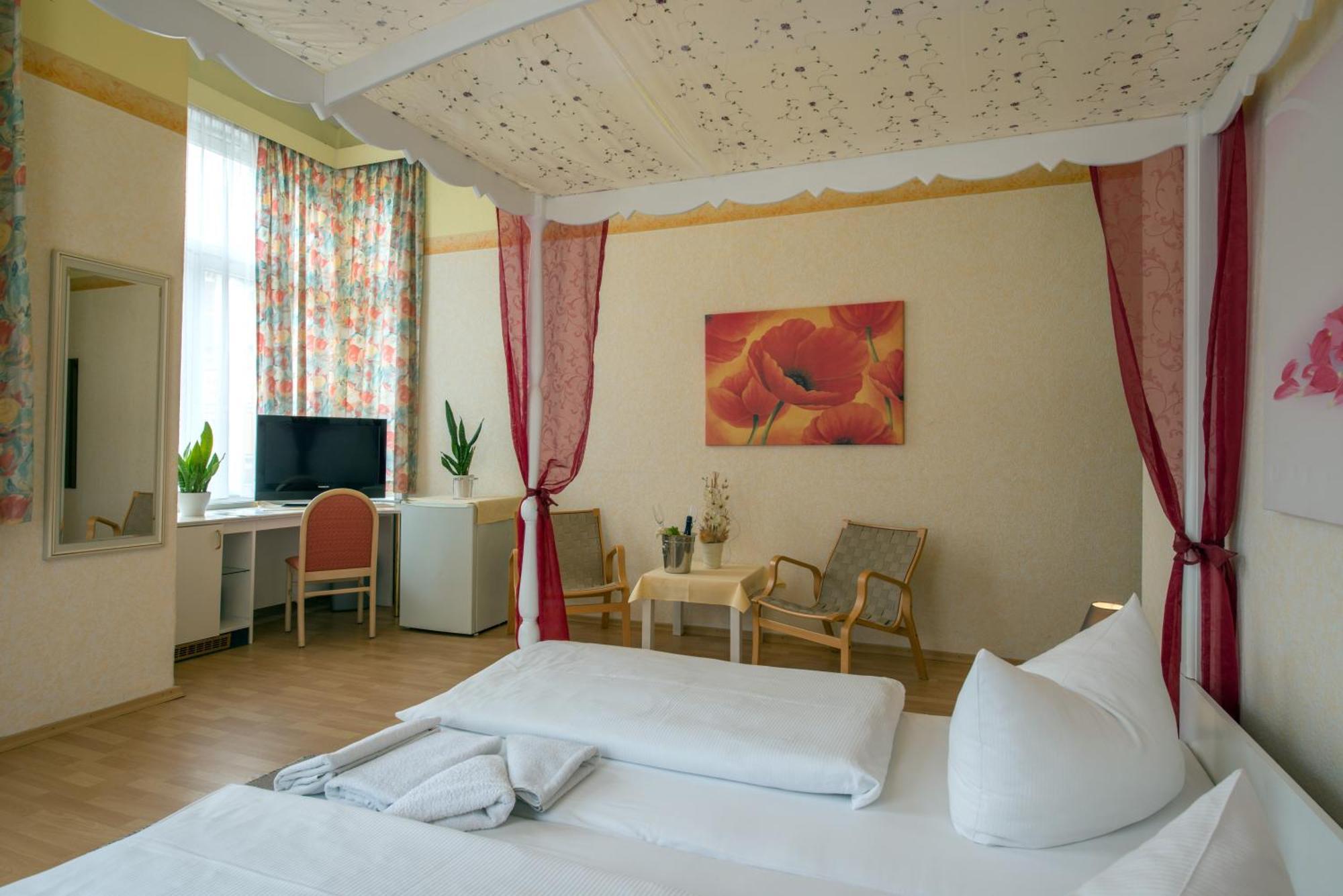Hotel Knoepel Wißmar Eksteriør billede